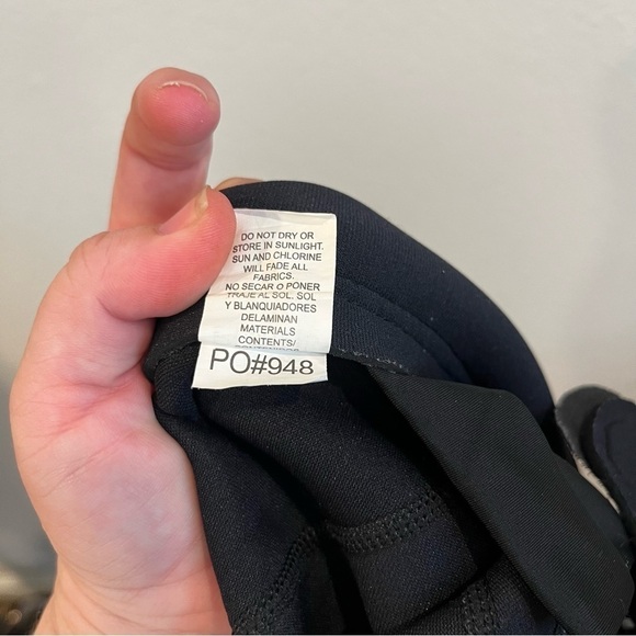 2.5mm Junior's NeoSport Shorty Springsuit size 12 black and lavender - Picture 5 of 14